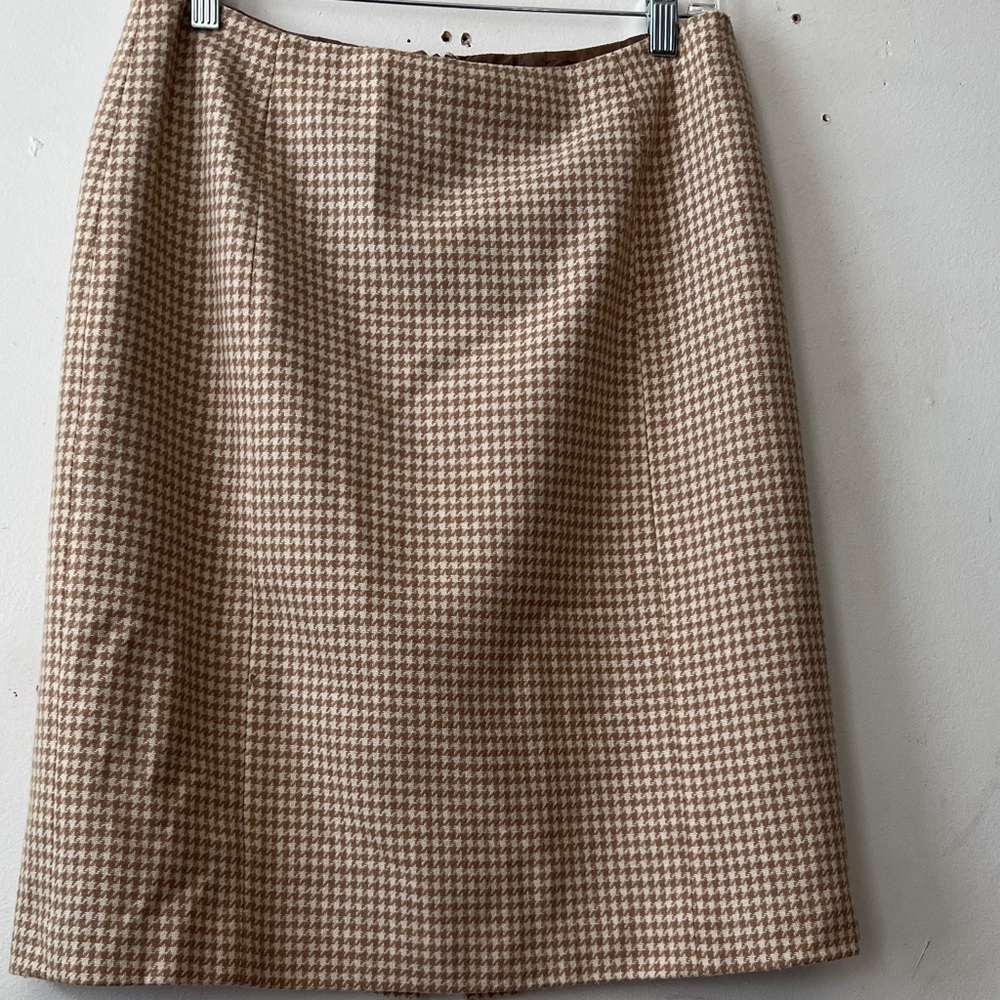 Brooks Brothers Beige Houndstooth Pencil Skirt “346” size 8